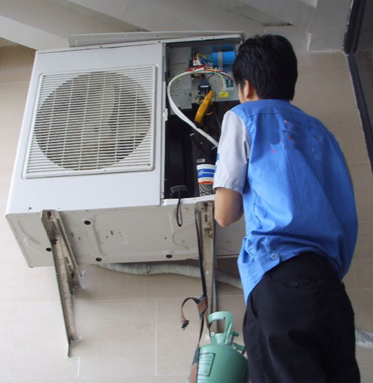八步空调开机无反应维修